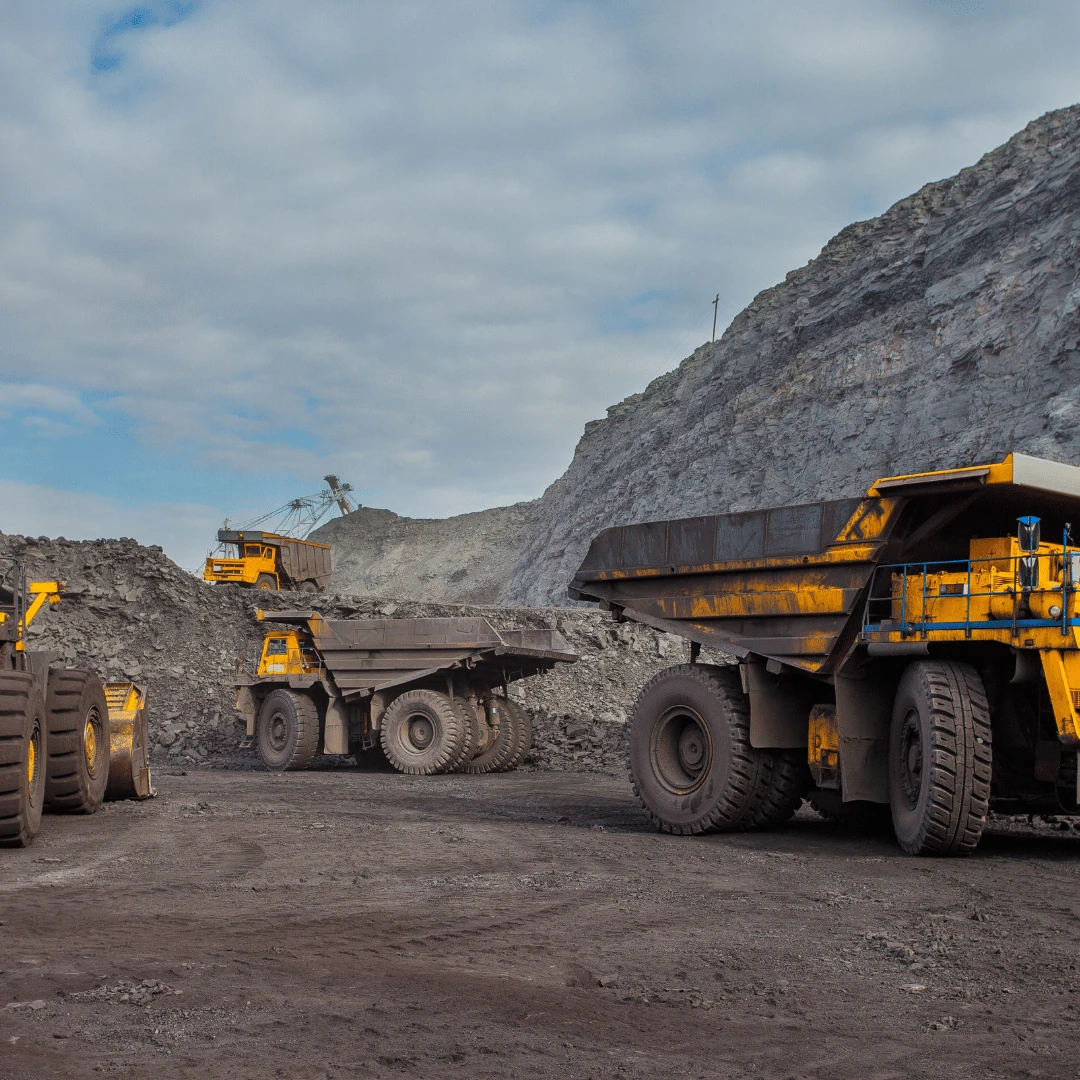 Choose the Right Trade Course and Training Path (Even While Working) feature image